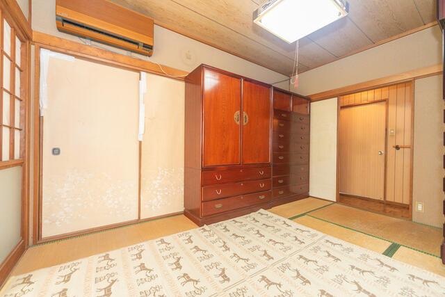 物件画像 中間市 土手ノ内１丁目 (希望が丘高校前駅) 2階建 5DK