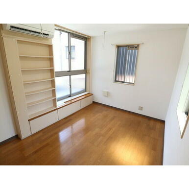 3面採光の明るいお部屋です♪