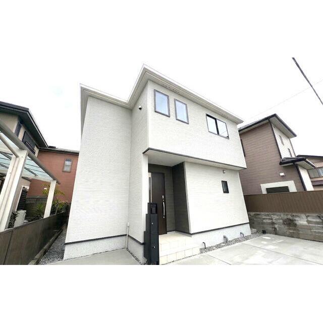 【外観1】未来を鮮やかに彩る住まい