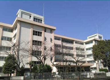 八潮市立八幡中学校