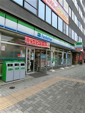 ファミリーマート豊橋石塚店