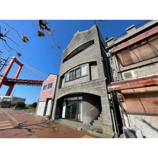 閑静な住宅街と自然が融合しており、心落ち着く環境です♪