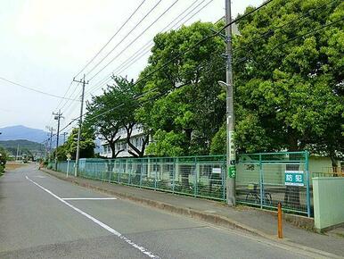 愛甲小学校