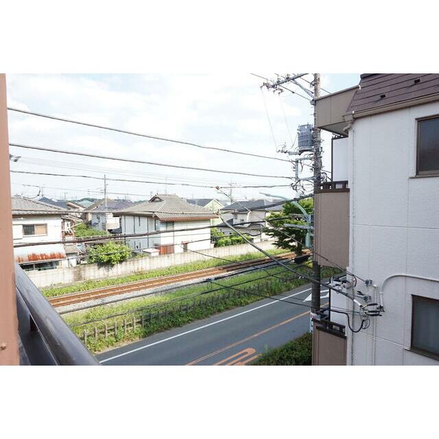 バルコニーからの景色です！圧迫感がないので暮らしやすい♪