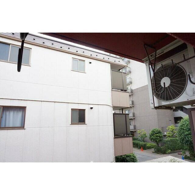 バルコニー付！お天気のいい日は洗濯物も気持ちよく干せますね！