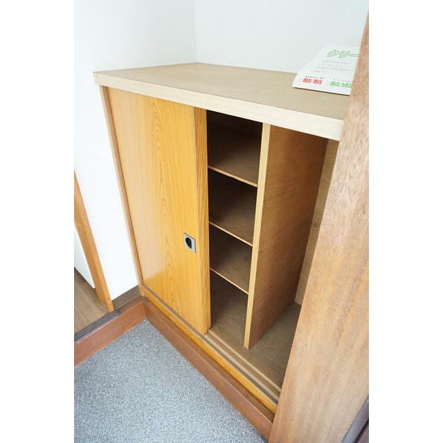 下駄箱付なので、玄関はいつでもスッキリ片付きますね☆