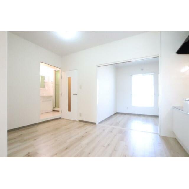 家具の配置のしやすいお部屋です♪