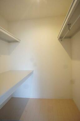 【ＷＩＣ】洋服はもちろん寝具や季節家電、スーツケースｅｔｃ家中の物をまとめて収納しちゃって下さい！