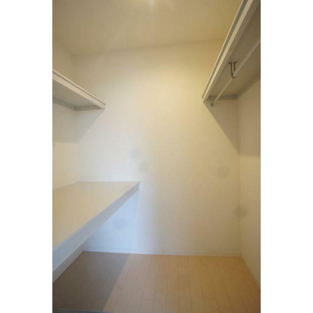 【ＷＩＣ】洋服はもちろん寝具や季節家電、スーツケースｅｔｃ家中の物をまとめて収納しちゃって下さい！