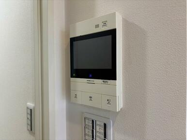 インターホンモニター