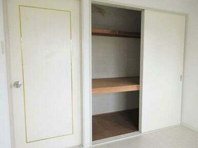 洋室１　収納　※現況優先