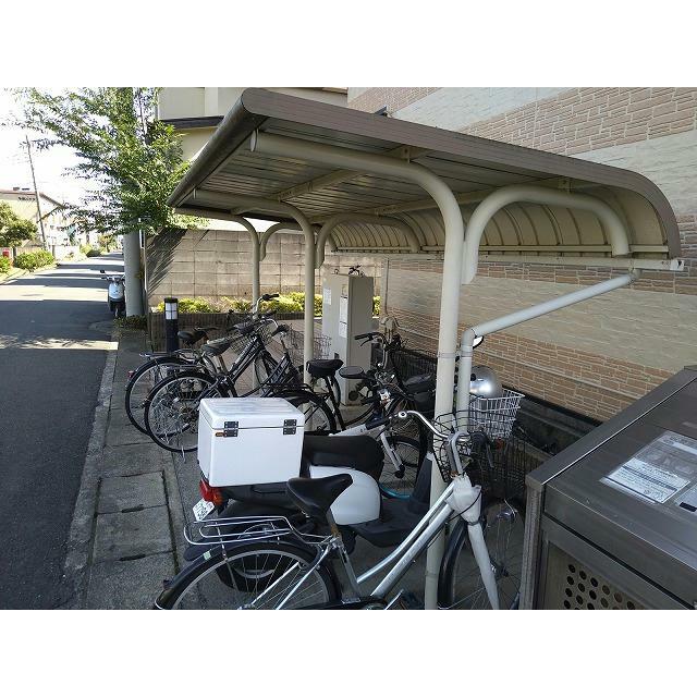 駐輪場　原付＆自転車のみ駐輪可能