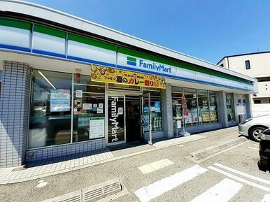 ファミリーマート東二見
