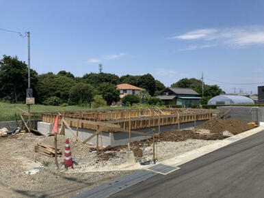 完成が待ち遠しい建築中の新築住宅です！新しい暮らしのイメージが広がります☆