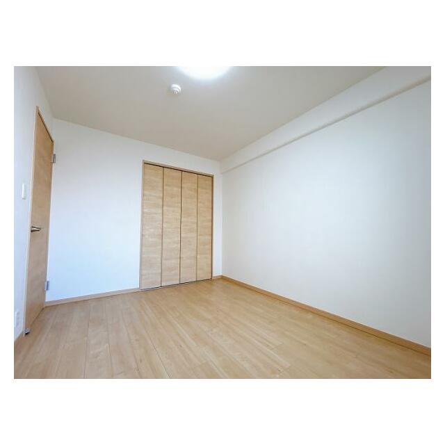 「約6帖北側洋室」