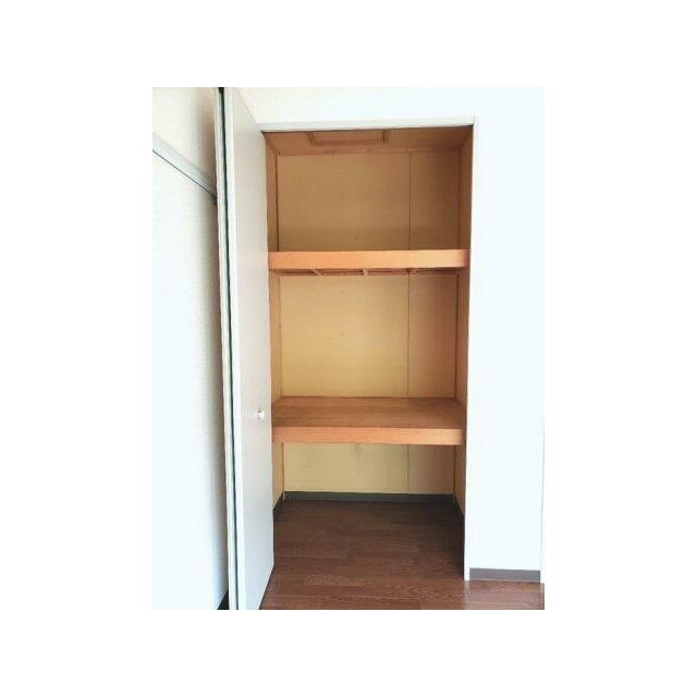 たっぷりとした収納スペースです