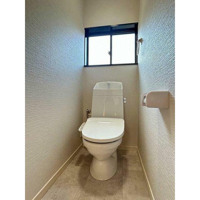 「トイレ」２階にもトイレがございます