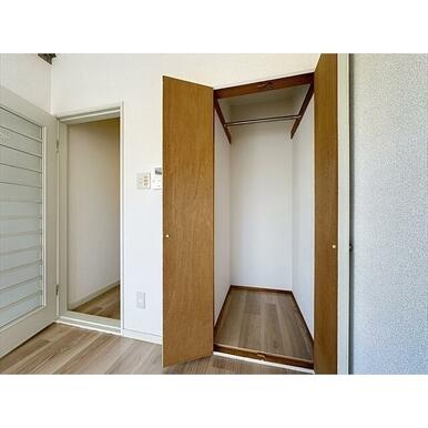 奥行きがあり思いのほかしまえる収納