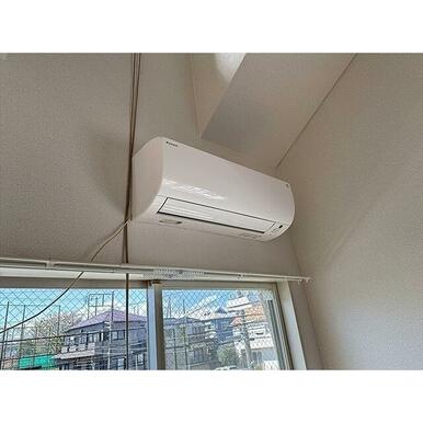 エアコン付きで１年通して快適