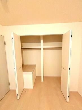 「今日は何着ていこう？」そんな楽しみを味わえる暮らし（2号棟）