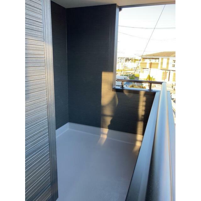 移ろいゆく季節の風をこのバルコニーで感じて（1号棟）