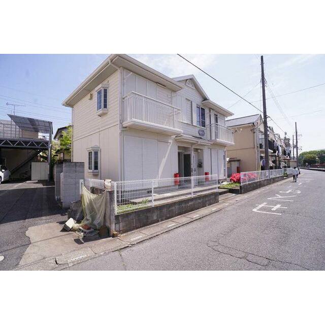 エステートＡＢＣです。３棟並んで美しい街並みを形成しています。