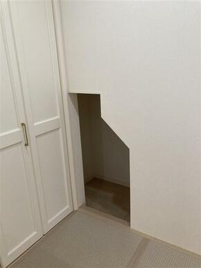 畳コーナー階段下収納※お子様の秘密基地にもなります。