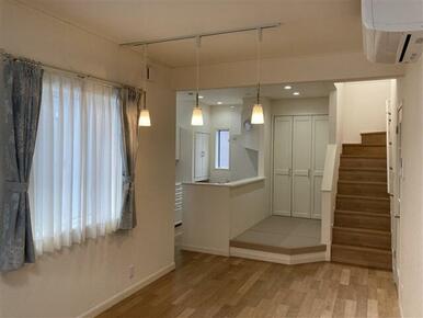 ダイニング・キッチン・畳コーナー※おしゃれな楽しい空間になってます。