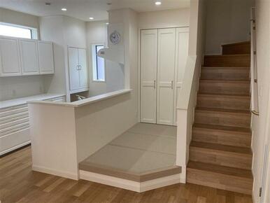 畳コーナー・キッチン※家事コーナーにも、お子様を遊ばせ見守りスペースにもなります。