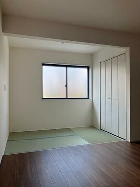 笑顔が溢れる、心和むリビング（2号棟）