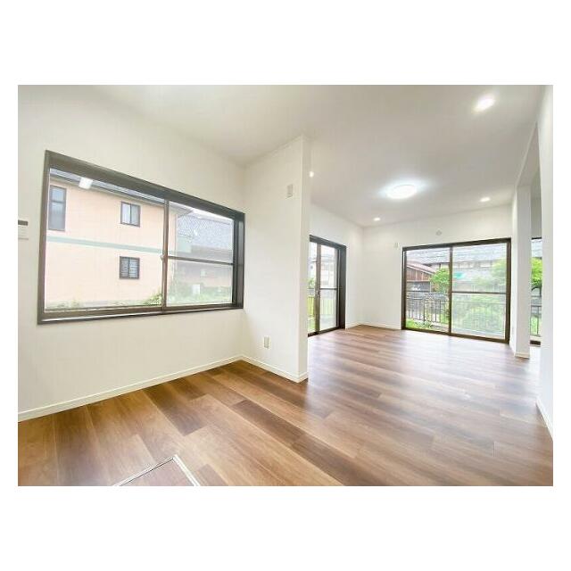 「LDK」キッチンからの角度です