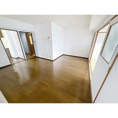 寛げる広々ＬＤＫです