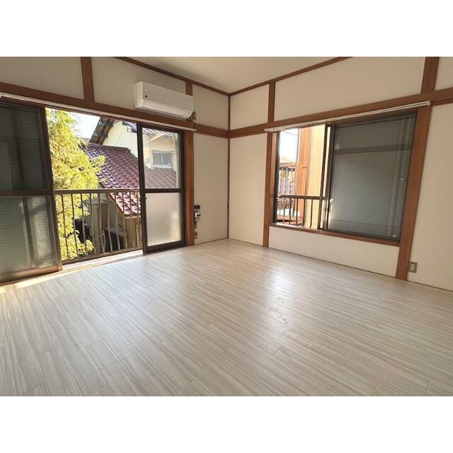 ３階８帖のお部屋です！
