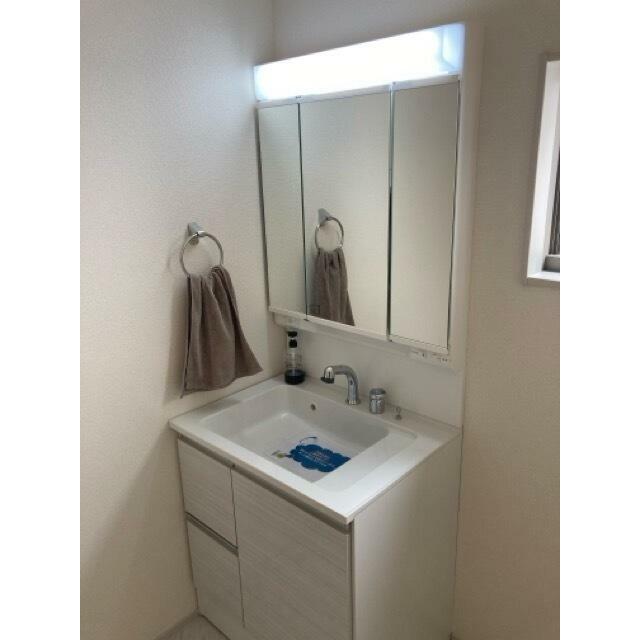 洗面台で帰宅後のリセットタイム（2号棟）