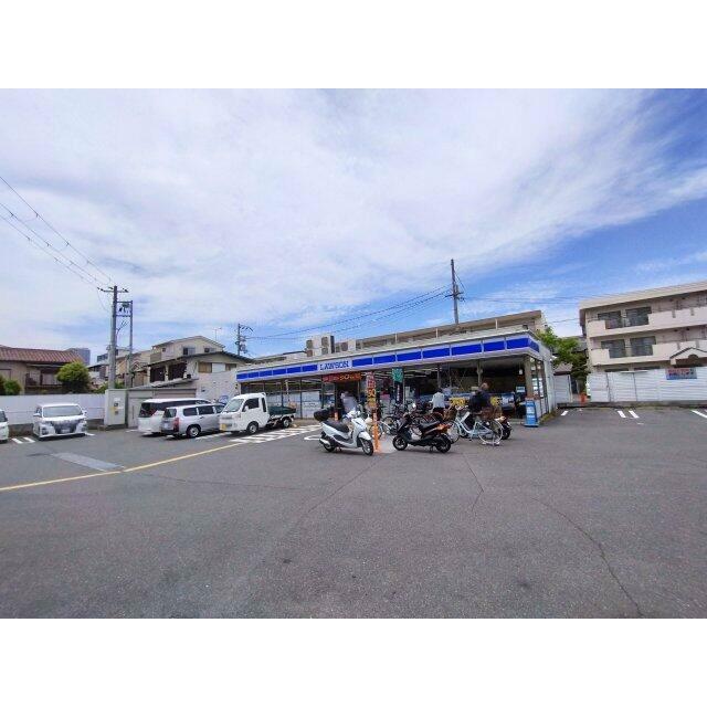 ローソン 高槻緑町店　徒歩4分(約300ｍ）