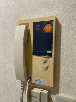 インターホン