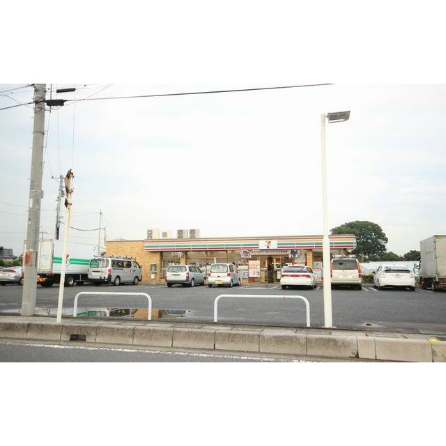 セブンイレブン徒歩４分（３２０ｍ）