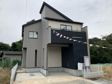 【外観/1号棟】住まう喜びを感じられる、素敵な外観です！