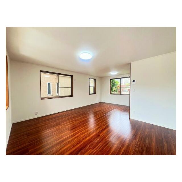 1階LDK約16.6帖　別角度から