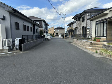 前面道路（北側）