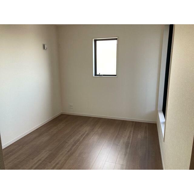 ベッドやイスでの生活で膝に難ありの方でも過ごしやすい（2号棟）