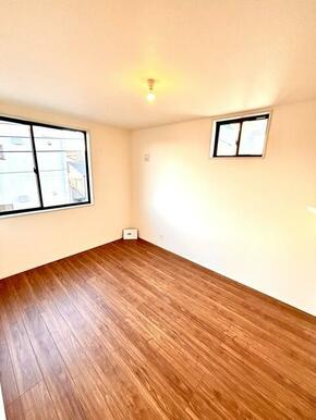 ベッドやイスでの生活で膝に難ありの方でも過ごしやすい（1号棟）