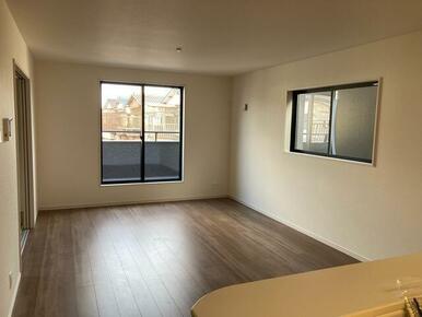 お持ちの家具の配置を考えると洋室のお部屋が暮らしやすいという方に（2号棟）