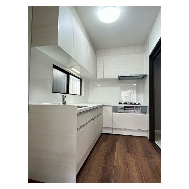 「キッチン」２FにL字キッチンがございます。