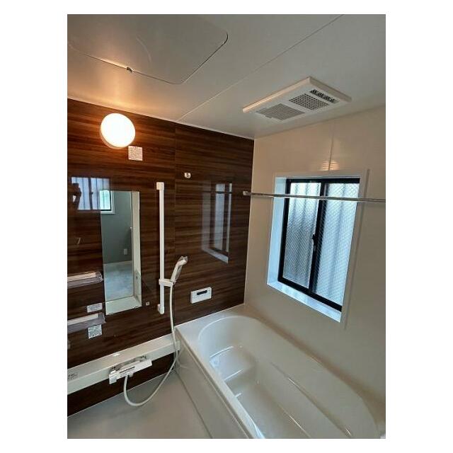 「1F浴室」浴室のお写真です。