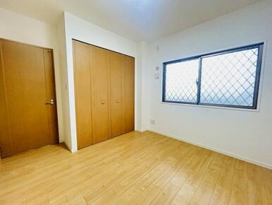 「北東側洋室」約6帖のお部屋です。