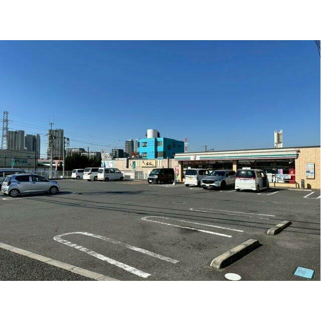 セブンイレブン柏花野井まで徒歩1分