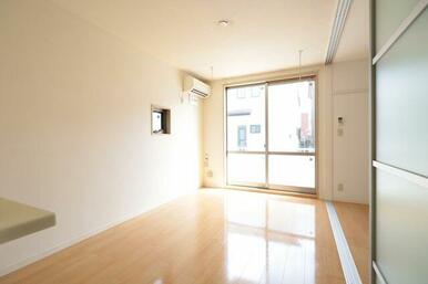 【ＬＤＫ】快適な生活に欠かせない冷暖房エアコン１台付き♪