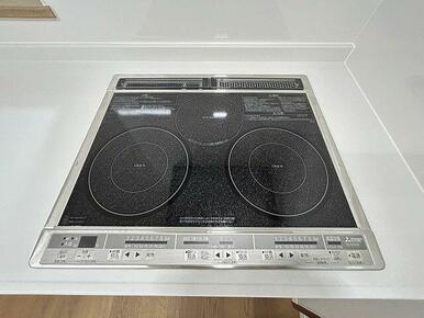 「キッチン」ＩＨコンロで掃除がしやすいです。