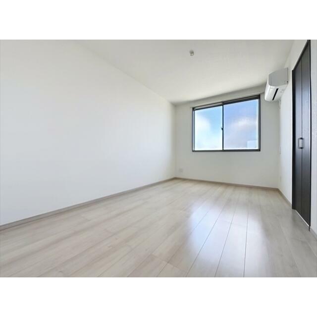 寝室としてゆっくりできる洋間